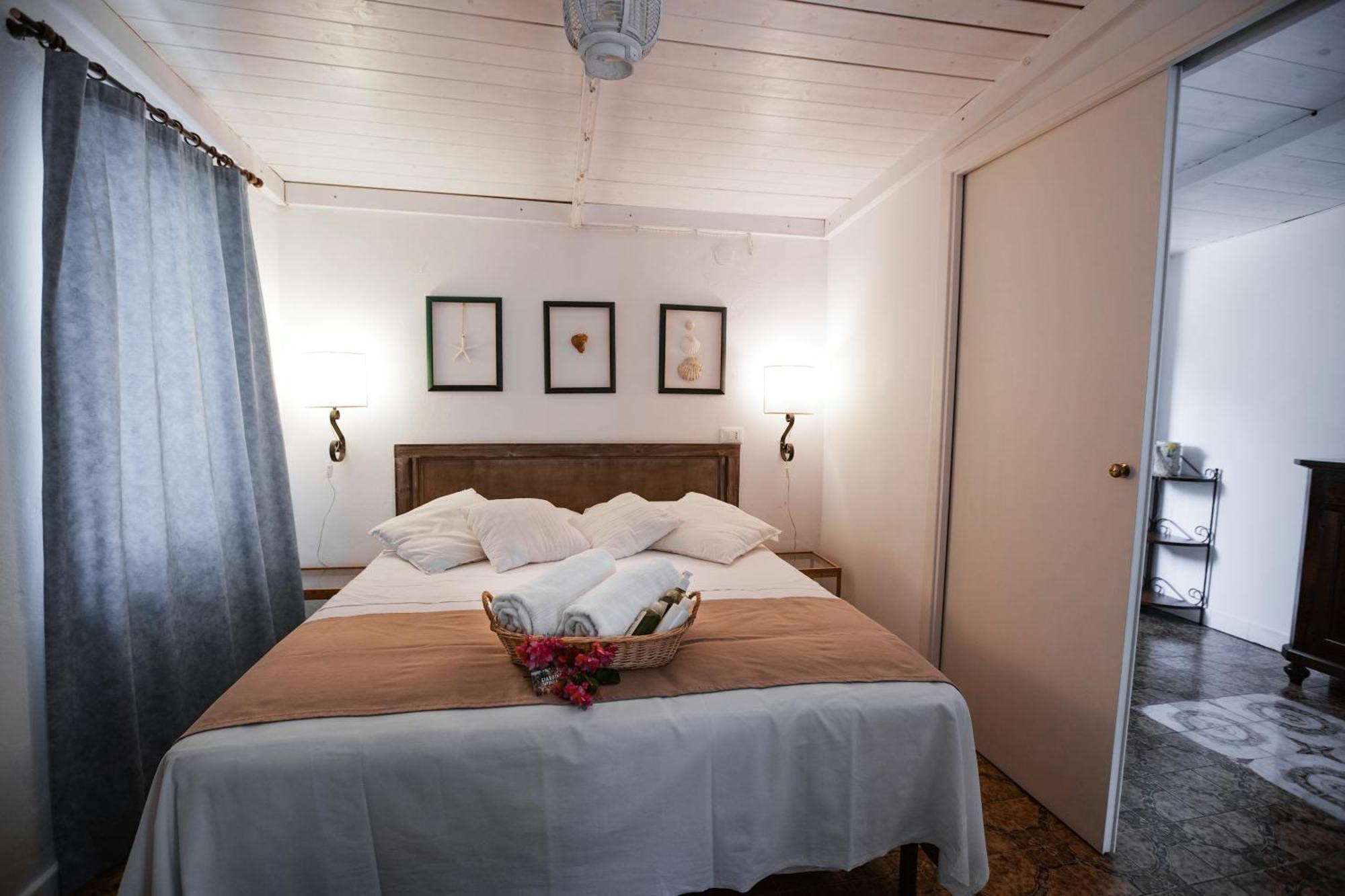 Apartamento Giardino Dell'Impossibile Di Antonino Campo Favignana Habitación foto
